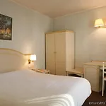 Acte V Hotel 3*