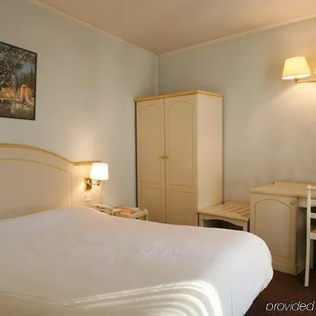 Acte V Hotel 3*