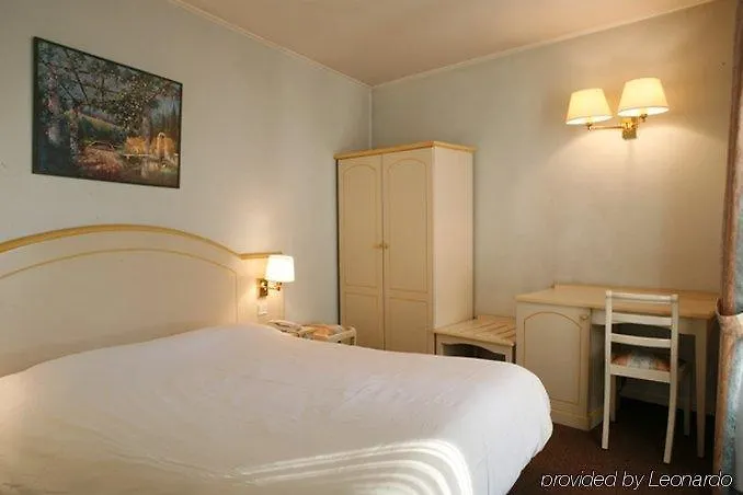 Acte V Hotel 3*